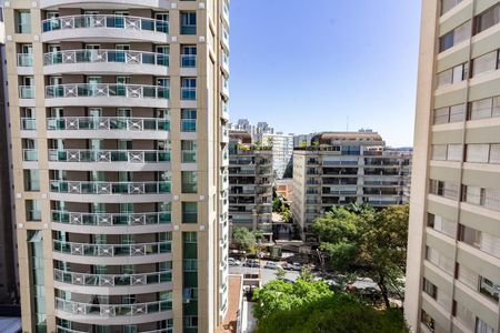 Sala Vista de apartamento para alugar com 4 quartos, 140m² em Perdizes, São Paulo