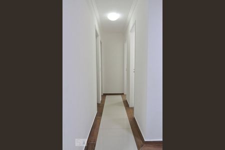 Corredor de apartamento para alugar com 3 quartos, 69m² em Santana, São Paulo