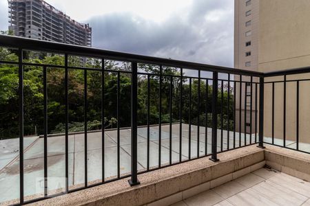 Varanda da Sala de apartamento para alugar com 2 quartos, 68m² em Jardim Tupanci, Barueri