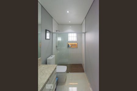 Banheiro Social de casa para alugar com 3 quartos, 200m² em Chácara Monte Alegre, São Paulo