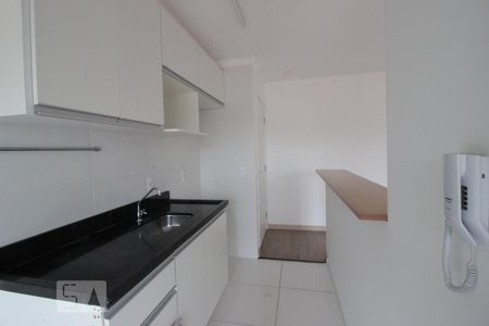 Cozinha de apartamento para alugar com 2 quartos, 56m² em Vila Santa Maria, São Paulo