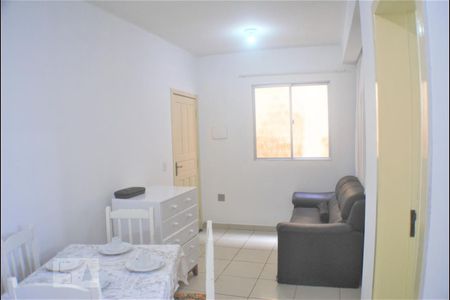 Sala de kitnet/studio para alugar com 1 quarto, 28m² em Santinho , Florianópolis