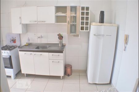 Cozinha de kitnet/studio para alugar com 1 quarto, 28m² em Santinho , Florianópolis