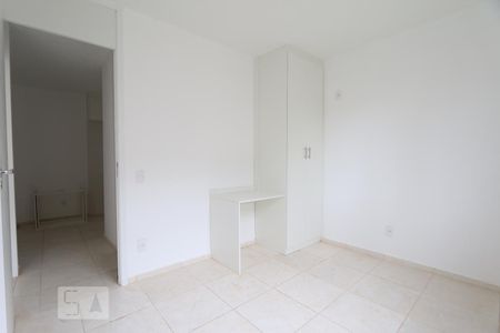 Quarto 2  de apartamento para alugar com 2 quartos, 41m² em Jacarepaguá, Rio de Janeiro