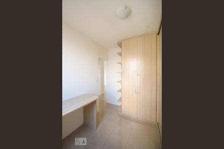 Quarto 2 de apartamento para alugar com 3 quartos, 64m² em Vila Bertioga, São Paulo