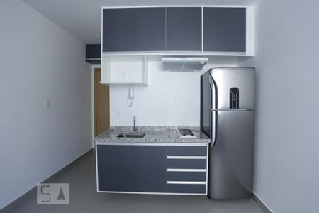 Cozinha de apartamento para alugar com 1 quarto, 20m² em República, São Paulo