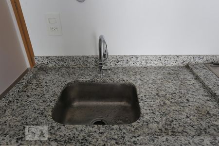 Cozinha de apartamento para alugar com 1 quarto, 20m² em República, São Paulo