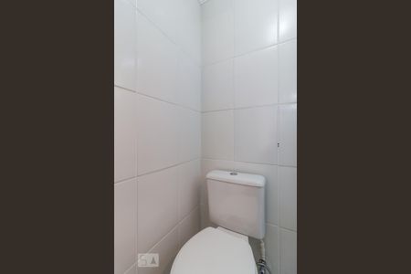 Banheiro de apartamento para alugar com 2 quartos, 48m² em Lapa de Baixo, São Paulo