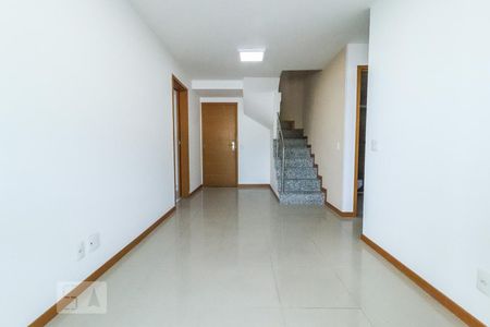 Apartamento para alugar com 3 quartos, 135m² em Freguesia (jacarepaguá), Rio de Janeiro