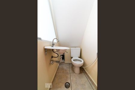 Lavabo de casa à venda com 3 quartos, 120m² em Vila Gustavo, São Paulo