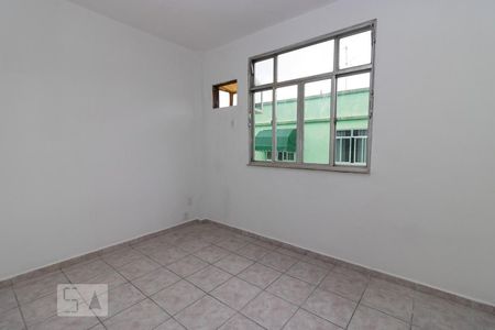 Quarto 1 de apartamento para alugar com 2 quartos, 45m² em Quintino Bocaiúva, Rio de Janeiro