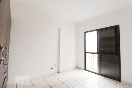 Quarto Suíte americana 1 de apartamento para alugar com 3 quartos, 92m² em Setor Bueno, Goiânia