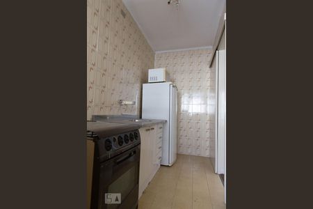 Cozinha de apartamento à venda com 1 quarto, 42m² em São João, Porto Alegre