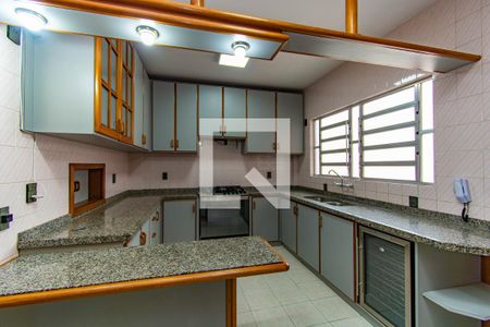 Cozinha de apartamento à venda com 3 quartos, 190m² em Centro, Canoas