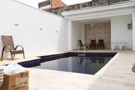 Piscina de casa à venda com 3 quartos, 240m² em Vila Anglo Brasileira, São Paulo