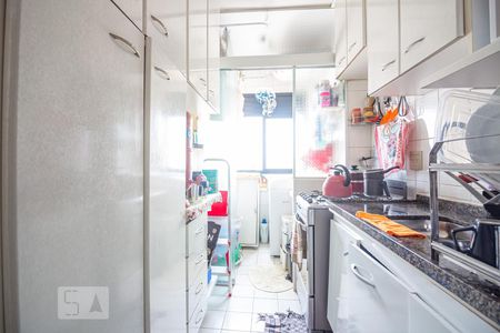 Cozinha de apartamento à venda com 2 quartos, 50m² em Jardim Celeste, São Paulo