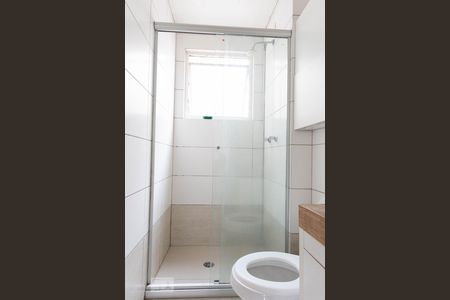 Banheiro de apartamento à venda com 1 quarto, 44m² em Petrópolis, Porto Alegre