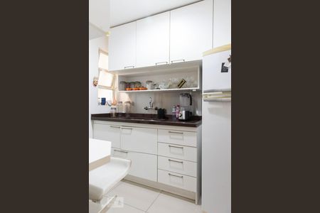 Cozinha de apartamento à venda com 1 quarto, 44m² em Petrópolis, Porto Alegre