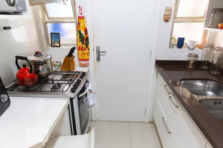 Cozinha de apartamento à venda com 1 quarto, 44m² em Petrópolis, Porto Alegre