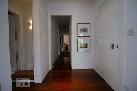 Detalhe da entrada de apartamento para alugar com 3 quartos, 169m² em Jardim Ampliação, São Paulo