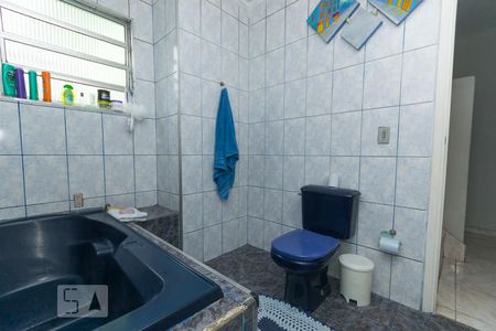 Banheiro de casa à venda com 3 quartos, 100m² em Vila Paulista, São Paulo