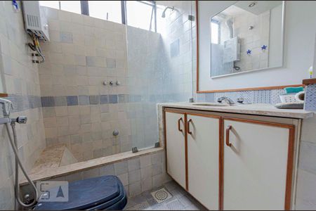 Banheiro de apartamento para alugar com 1 quarto, 52m² em Andaraí, Rio de Janeiro