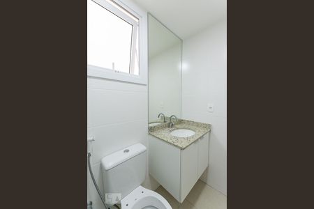 Banheiro Social de apartamento à venda com 2 quartos, 70m² em Badu, Niterói