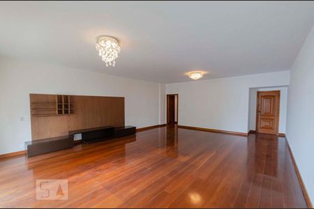 Sala de apartamento para alugar com 4 quartos, 205m² em Tijuca, Rio de Janeiro