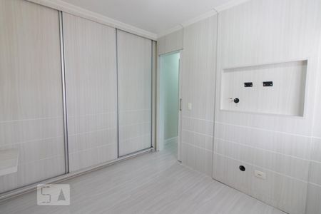 Quarto 2 de apartamento para alugar com 2 quartos, 58m² em Juvevê, Curitiba