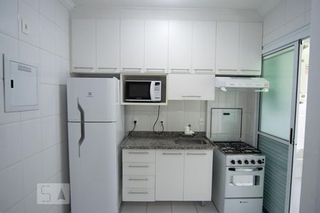 Cozinha de kitnet/studio para alugar com 1 quarto, 29m² em Tatuapé, São Paulo