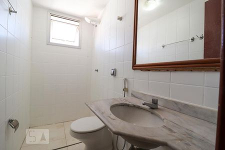 Banheiro de apartamento para alugar com 2 quartos, 72m² em Setor Bueno, Goiânia