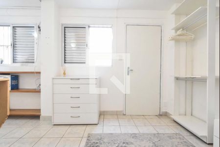 Dormitório de kitnet/studio para alugar com 1 quarto, 44m² em Campo Belo, São Paulo