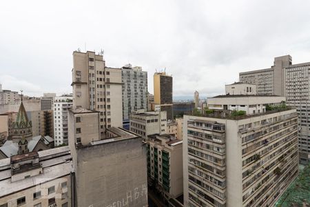 Vista de apartamento à venda com 2 quartos, 63m² em Centro, São Paulo