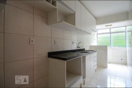 Cozinha de apartamento à venda com 1 quarto, 49m² em Nonoai, Porto Alegre