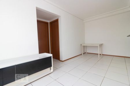 Sala de apartamento para alugar com 2 quartos, 48m² em Todos Os Santos, Rio de Janeiro