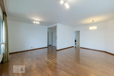 Sala de apartamento para alugar com 4 quartos, 155m² em Moema, São Paulo