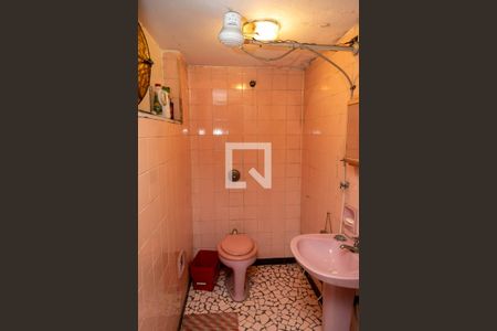 Casa para alugar com 403m², 3 quartos e 4 vagas Casa para alugar com 403m², 3 quartos e 4 vagasBanheiro