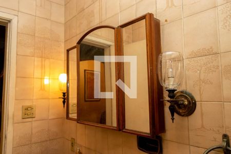 Casa para alugar com 403m², 3 quartos e 4 vagas Casa para alugar com 403m², 3 quartos e 4 vagasBanheiro da Suíte 2