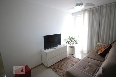 Sala de apartamento para alugar com 2 quartos, 111m² em Santa Rosa, Niterói