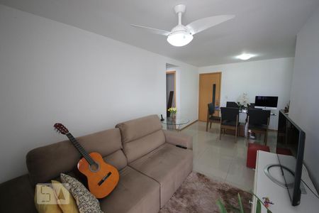 Sala de apartamento para alugar com 2 quartos, 111m² em Santa Rosa, Niterói