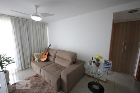 Sala de apartamento para alugar com 2 quartos, 111m² em Santa Rosa, Niterói