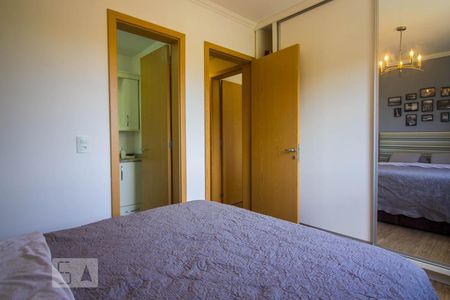 Suíte de apartamento à venda com 3 quartos, 68m² em Jardim Carvalho, Porto Alegre