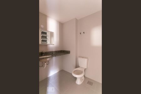Banheiro de apartamento para alugar com 3 quartos, 100m² em Centro Histórico, Porto Alegre