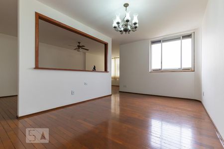 Sala de apartamento à venda com 2 quartos, 150m² em Centro, Campinas