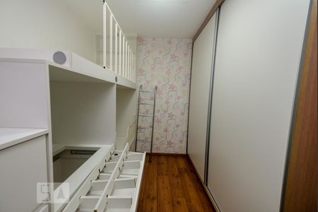 Apartamento à venda com 126m², 3 quartos e 2 vagas Apartamento à venda com 126m², 3 quartos e 2 vagasQuarto 3