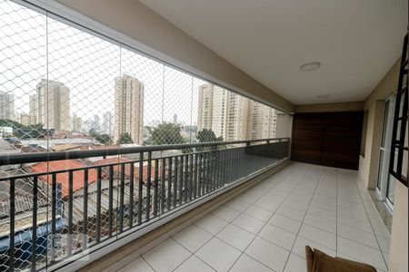 Apartamento à venda com 126m², 3 quartos e 2 vagas Apartamento à venda com 126m², 3 quartos e 2 vagasVaranda gourmet