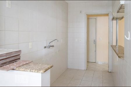 Cozinha de apartamento à venda com 3 quartos, 85m² em Harmonia, Canoas