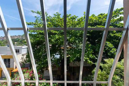 Vista da Sala de apartamento para alugar com 2 quartos, 60m² em Fonseca, Niterói