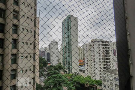 Vista varanda sala de apartamento para alugar com 2 quartos, 75m² em Indianópolis, São Paulo