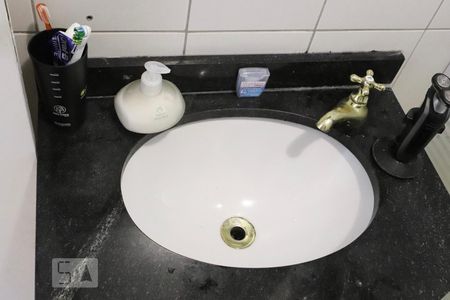 Banheiro - Torneira de apartamento para alugar com 2 quartos, 54m² em Aclimação, São Paulo